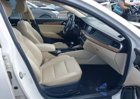 2017 Kia Cadenza Premium из США, поврежденный, VIN KNALB4J18H5086997